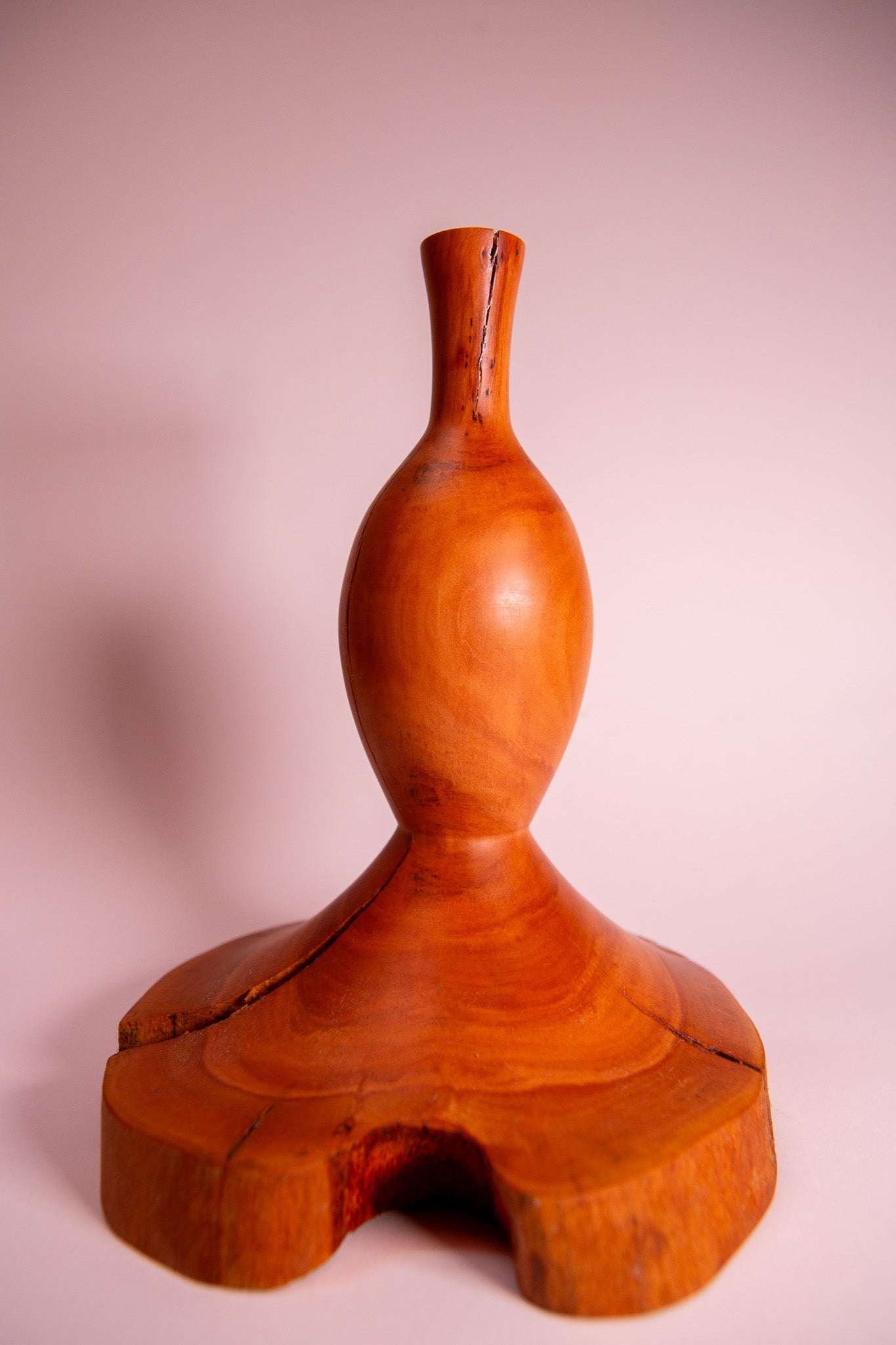 Rare Tree Heather Wood Vase with Natural Cracks