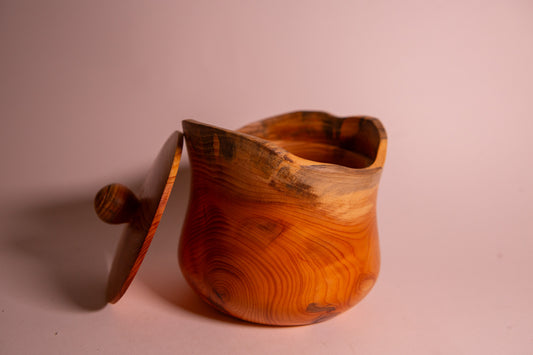 Reclaimed Yew Wood Pot with Blueish-Gray Sapwood