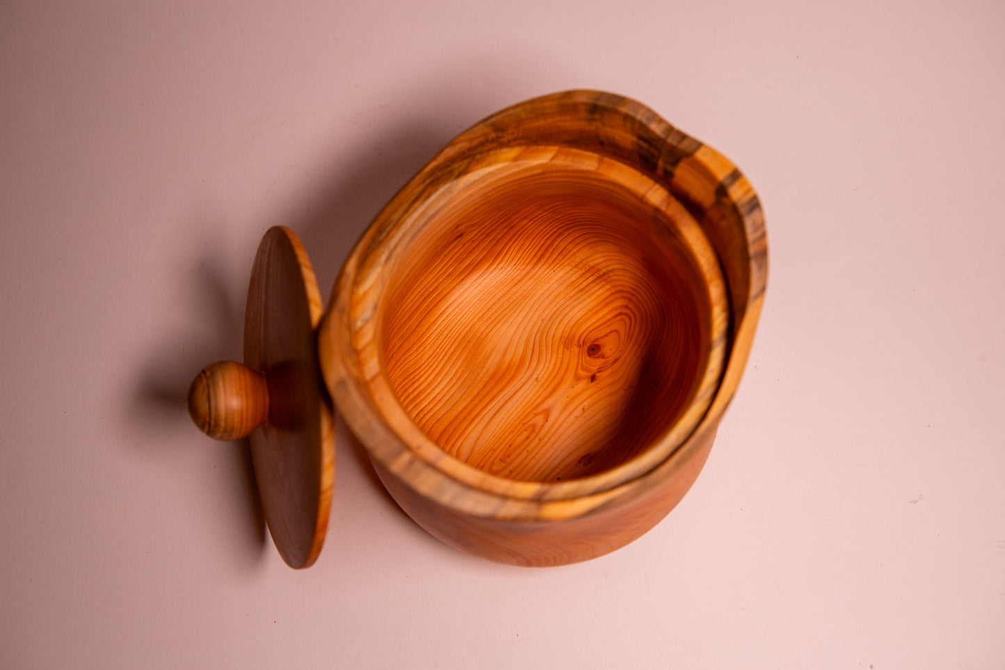 Reclaimed Yew Wood Pot with Blueish-Gray Sapwood